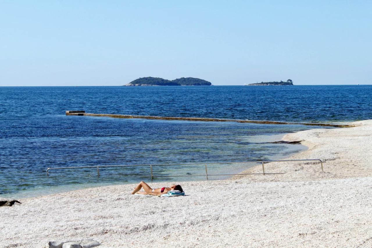 Family Friendly House With A Parking Space - 20540 * Rovinj